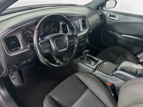 Used 2022 Dodge Charger R/T w/ Blacktop Package RWD image 29