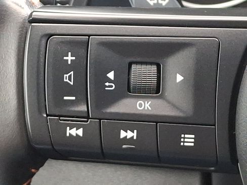 Used 2025 Nissan Pathfinder Rock Creek AWD/4WD image 21