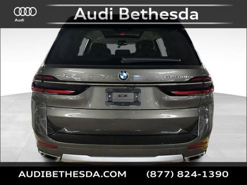 Used 2024 BMW X7 xDrive40i w/ Executive Package AWD/4WD image 6