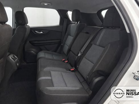 Used 2025 Chevrolet Blazer LT AWD/4WD image 11