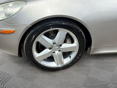 Used 2005 Mercedes-Benz SLK 350 image 31