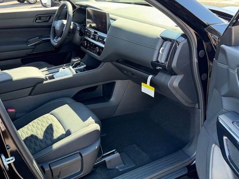 New 2026 Nissan Pathfinder SV FWD image 25