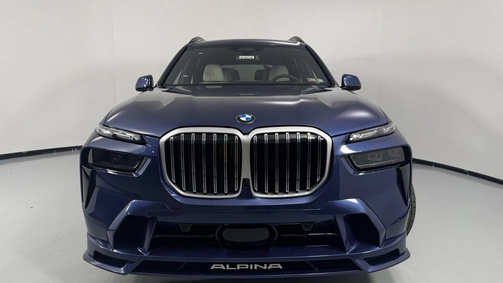 New 2026 BMW ALPINA XB7 AWD/4WD image 2