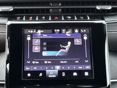 Used 2024 Jeep Grand Cherokee L Laredo w/ Luxury Tech Group I image 12