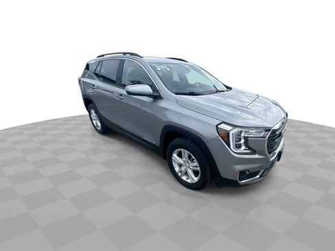 Certified 2023 GMC Terrain SLE w/ Driver Convenience Package AWD/4WD image 2