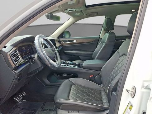 Used 2024 Volkswagen Atlas SEL Premium R-Line AWD/4WD image 15