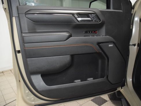 Used 2023 GMC Sierra 1500 AT4 w/ AT4 Premium Package AWD/4WD image 44