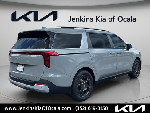 New 2026 Kia Carnival EX FWD image 3