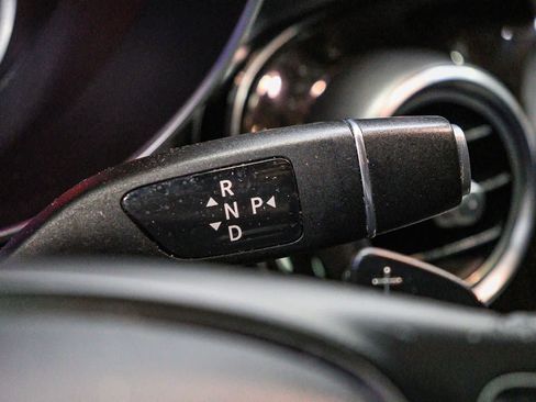 Used 2018 Mercedes-Benz GLC 300 image 19
