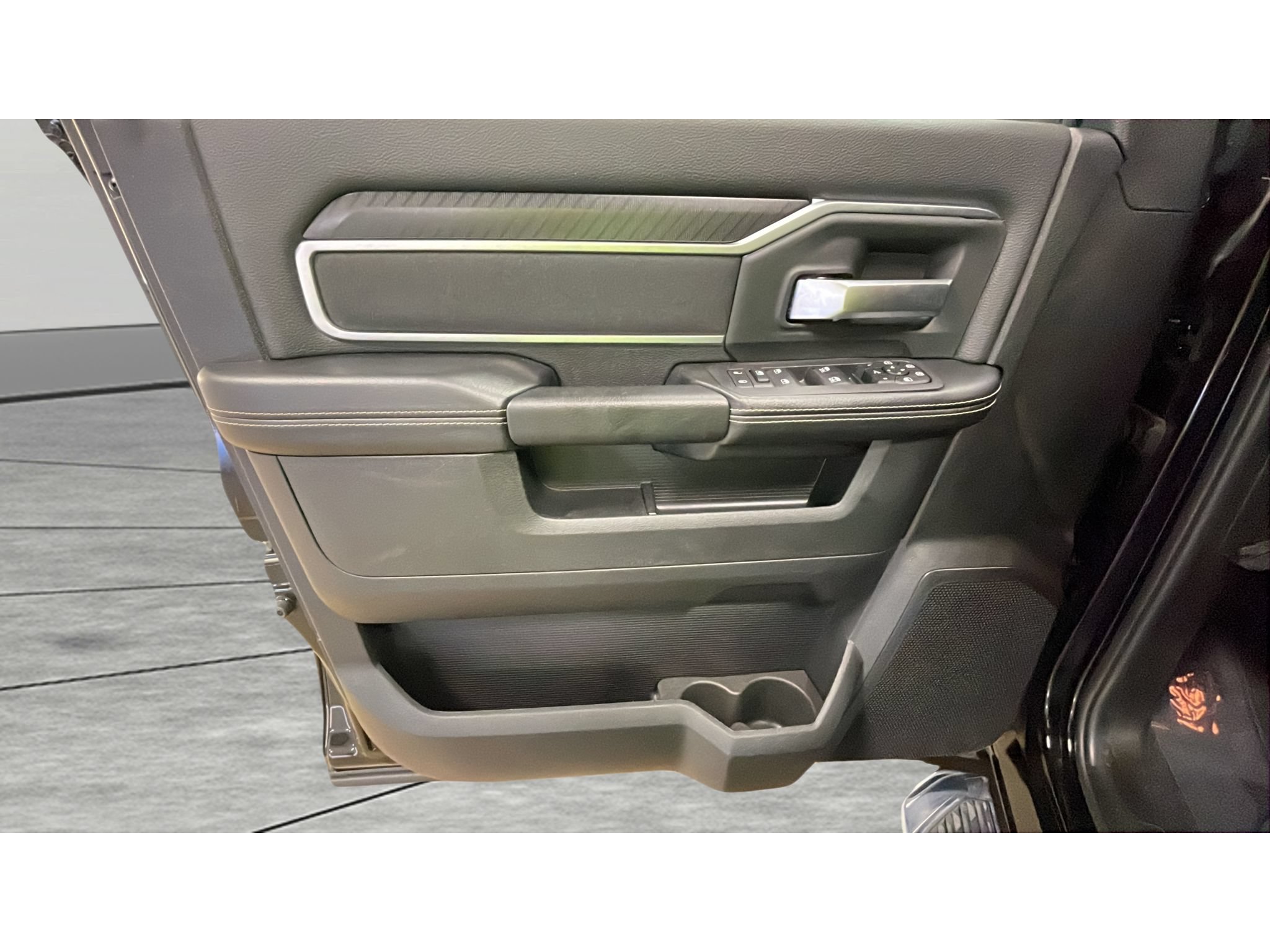 Used 2026 RAM 2500 Big Horn AWD/4WD image 8