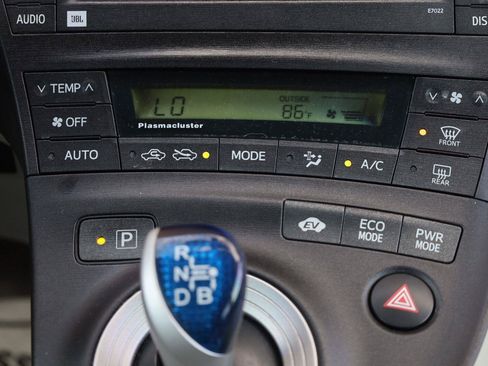 Used 2010 Toyota Prius Five FWD image 37
