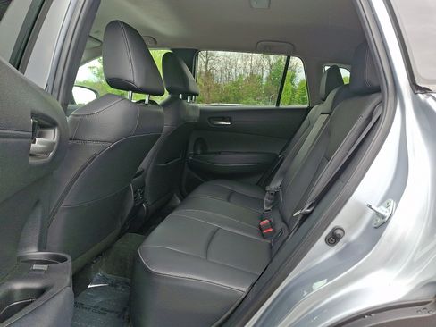 Used 2025 Toyota Corolla Cross XLE AWD/4WD image 10