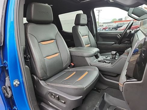 Used 2023 GMC Sierra 1500 AT4 w/ Technology Package AWD/4WD image 36