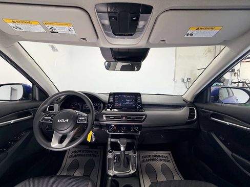 Used 2023 Kia Seltos LX AWD/4WD image 10