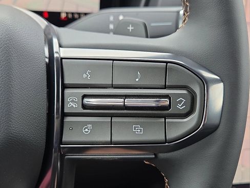 New 2026 GMC Terrain AT4 w/ Convenience Package III image 22