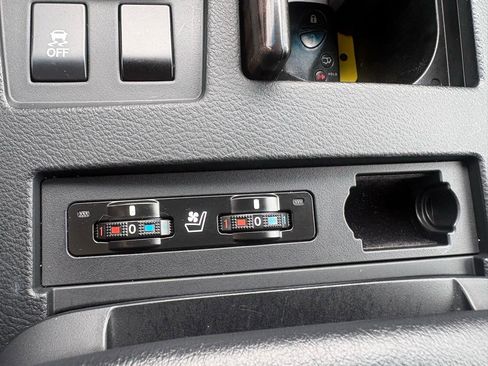 Used 2013 Lexus RX 350 FWD 4dr w/ Navigation Pkg image 18