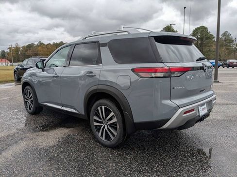 New 2025 Nissan Pathfinder Platinum w/ Cargo Package image 6