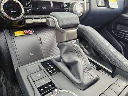 New 2026 Toyota 4Runner 4WD image 38