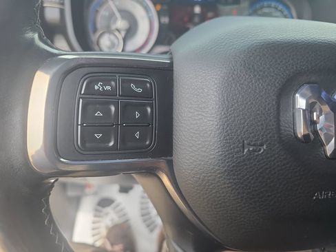 Used 2020 RAM 2500 Limited w/ Black Appearance Package AWD/4WD image 17
