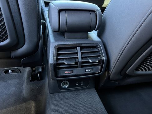 Used 2020 Audi Q3 2.0T Premium image 36