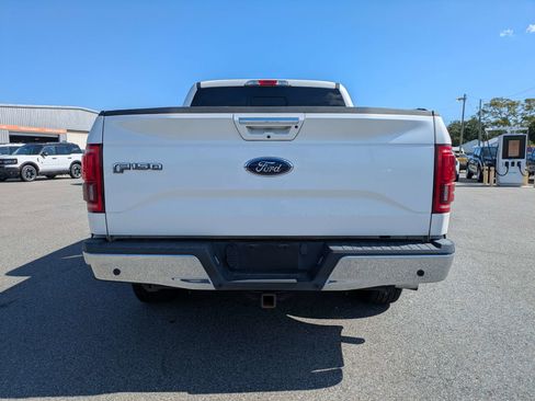 Used 2015 Ford F150 Lariat RWD image 5