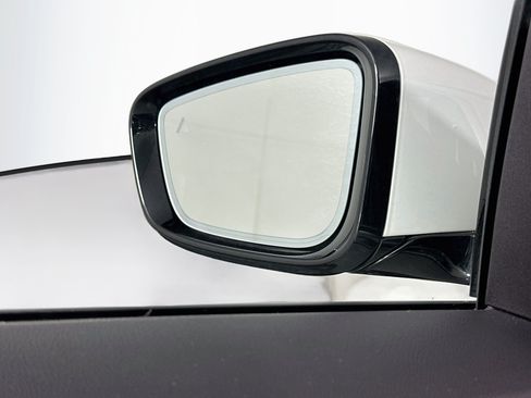 Used 2024 BMW i4 xDrive40i AWD/4WD image 16