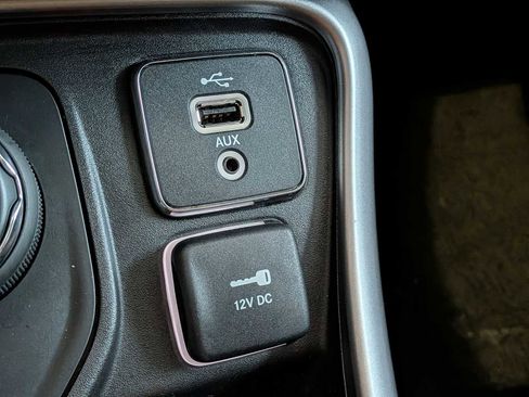 Used 2018 Jeep Compass Sport w/ Tech Group image 29