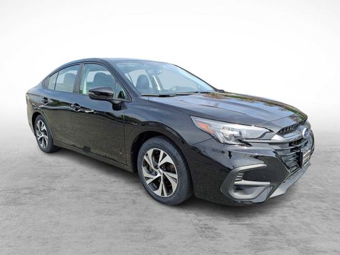 Used 2024 Subaru Legacy Premium AWD/4WD image 3