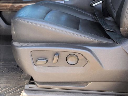 Used 2025 Chevrolet Silverado 1500 LT Trail Boss w/ Convenience Package II image 12