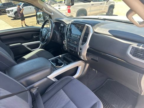 Used 2021 Nissan Titan SV w/ SV Convenience Package AWD/4WD image 30