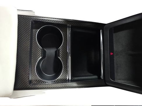 Used 2022 Tesla Model S Plaid image 14