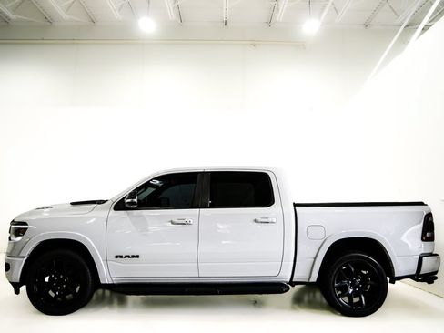 Used 2022 RAM 1500 Laramie AWD/4WD image 5