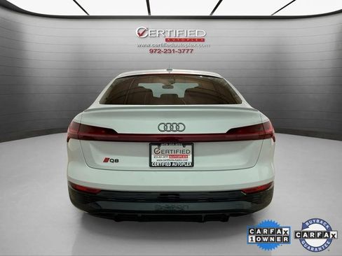 Used 2024 Audi Q8 e-tron Premium image 5