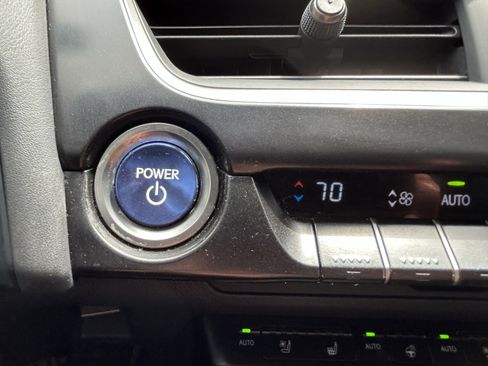 Used 2019 Lexus UX 250h w/ Premium Package AWD/4WD image 31