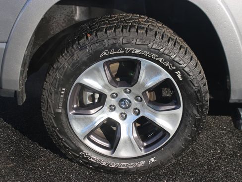 Used 2022 RAM 1500 Laramie image 40