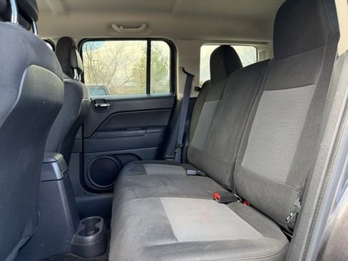 Used 2016 Jeep Patriot Latitude image 29