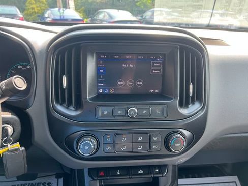 Used 2020 Chevrolet Colorado W/T w/ WT Convenience Package AWD/4WD image 15