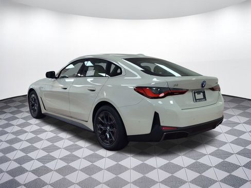 Used 2025 BMW i4 xDrive40i w/ Parking Assistance Package image 3