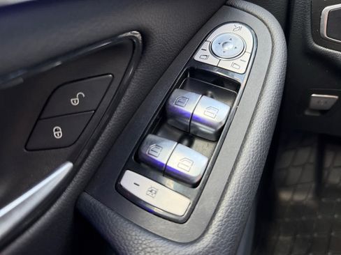 Certified 2022 Mercedes-Benz GLC 300 image 26