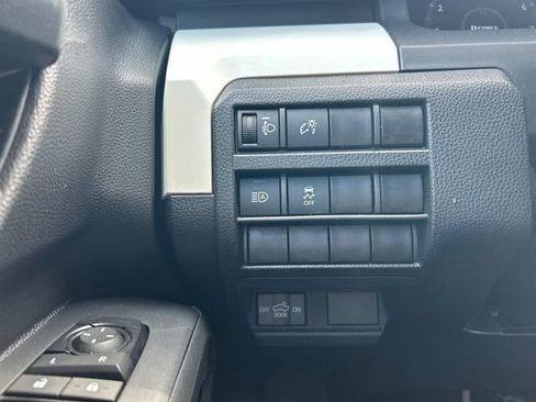 Used 2024 Toyota Tacoma TRD Off-Road AWD/4WD image 33