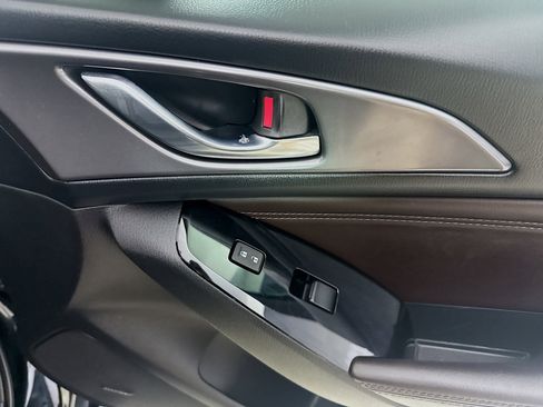 Used 2018 MAZDA MAZDA3 Grand Touring w/ Premium Equipment Package image 30