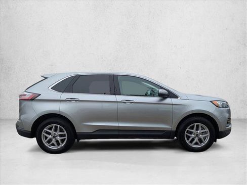 Used 2023 Ford Edge SEL AWD/4WD image 4