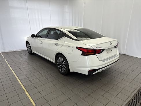 Used 2023 Nissan Altima 2.5 SV image 6