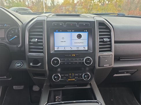 Used 2019 Ford Expedition XLT w/ Equipment Group 201A image 19