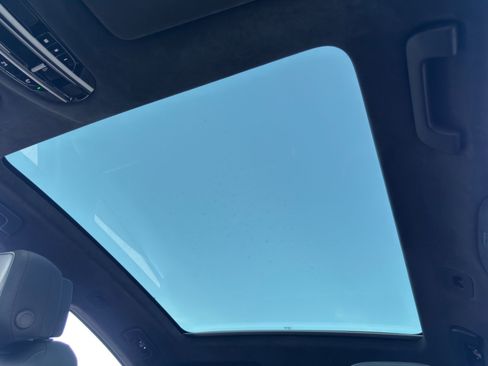 Used 2021 Porsche Cayenne Turbo S image 12