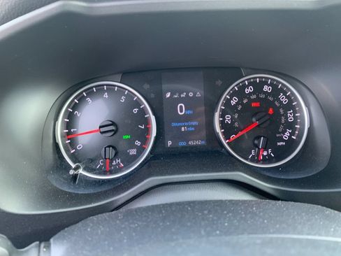 Used 2020 Toyota RAV4 XLE Premium AWD/4WD image 29
