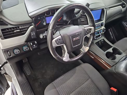 Used 2017 GMC Yukon XL SLE w/ HD Trailering Package image 2