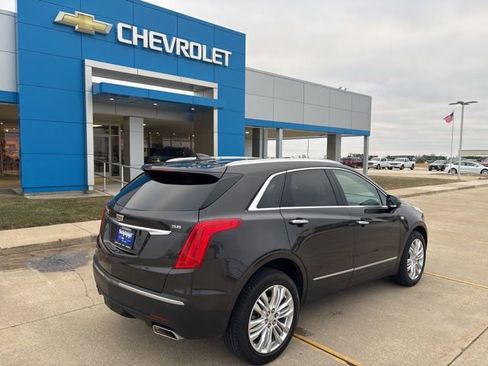 Used 2019 Cadillac XT5 Premium Luxury w/ Driver Assist Package image 8