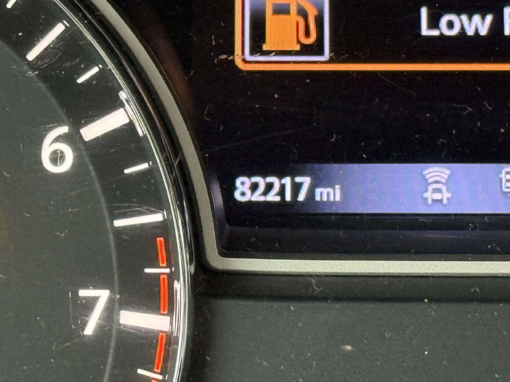 Used 2020 Nissan Pathfinder SL FWD image 26