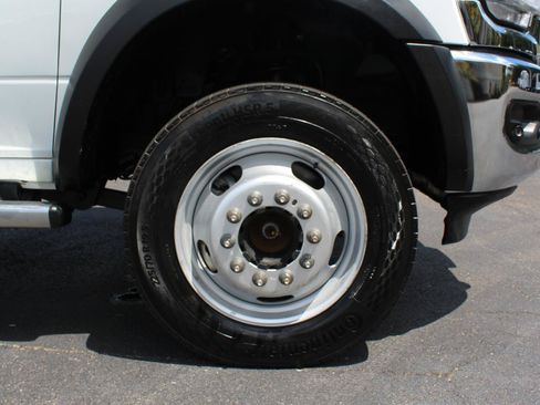 Used 2024 RAM 5500 Tradesman w/ Chrome Appearance Group AWD/4WD image 35